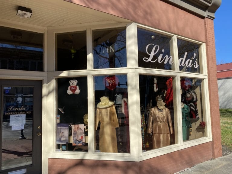 Window display of Linda's Especially for You in Portsmouth, Virginia