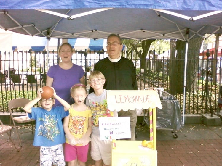 Lemonade stand at the Olde Towne Portsmouth Farmers Market Lemonade stand at the Olde Towne Portsmouth Farmers Market