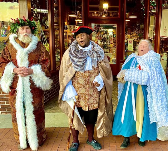Colonial Carolers perform on High Street