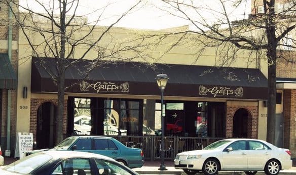 Exterior of Griffs Restaurant in Portsmouth, Virginia