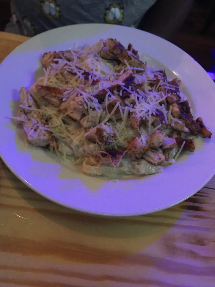 Chicken alfredo served at Olde Towne Public House in Portsmouth, Virginia Chicken alfredo served at Olde Towne Public House in Portsmouth, Virginia