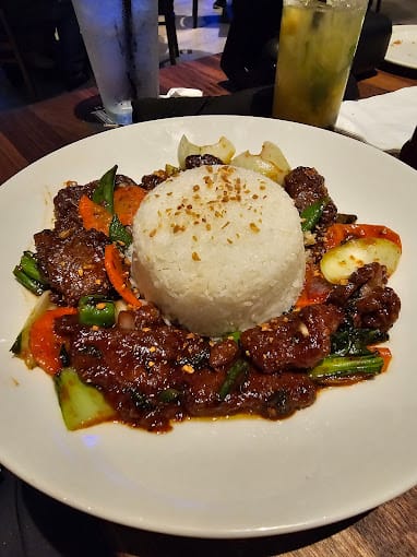 Entree at the Yardhouse at Rivers Casino